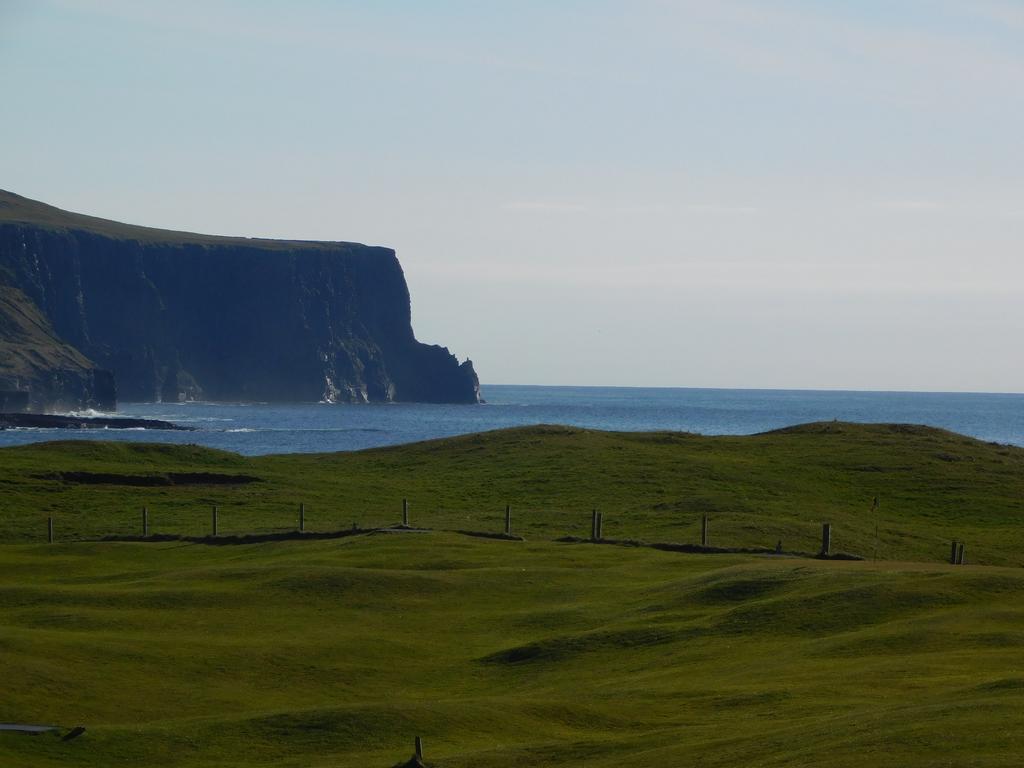 Pier House Bed and Breakfast Doolin Esterno foto